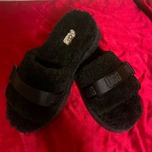 UGG Fluffita Thick Sole Slippers Black Size 10